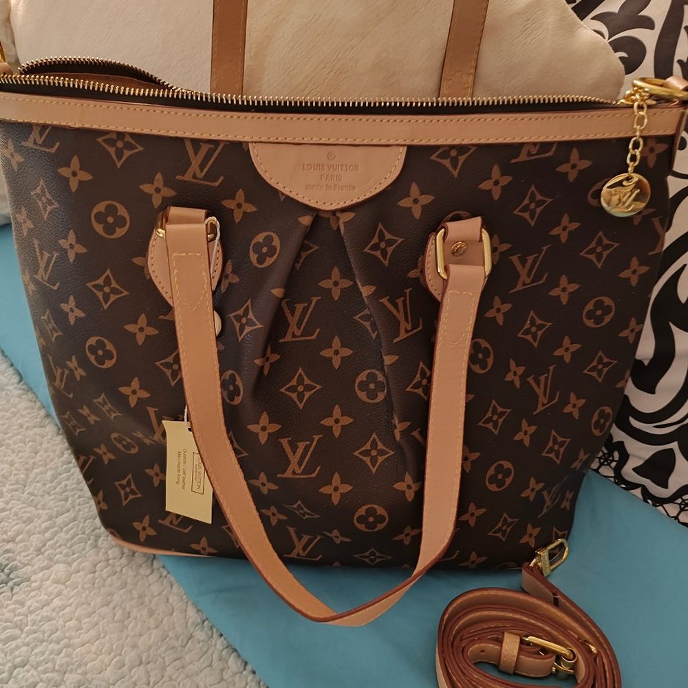 Brown leather purse